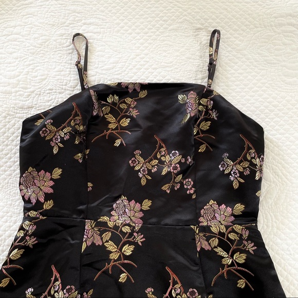 Superdown Amerie Brocade Mini Dress - Picture 7 of 9